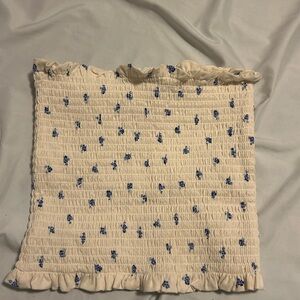 H&M Cream and Blue Floral Ruffled Fabric